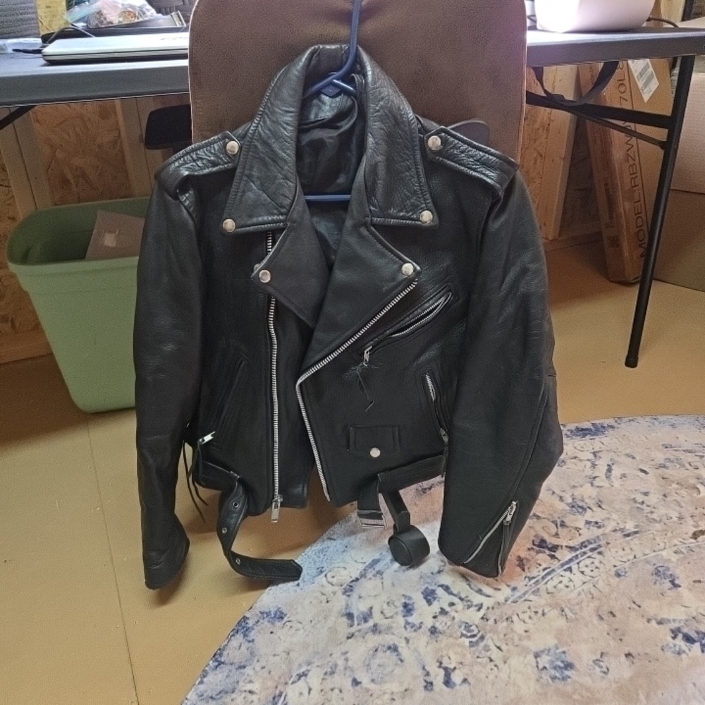 Vintage Black Leather Bikers Jacket‎ is